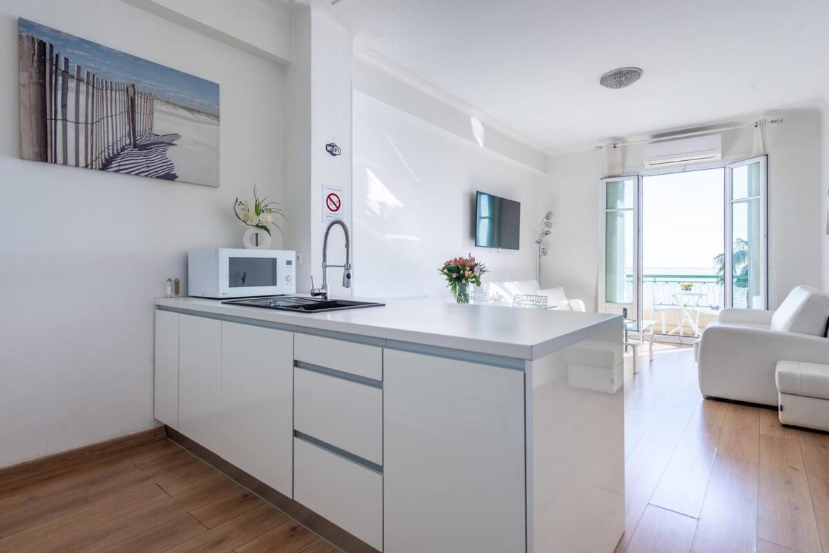 Modern Sea View Apartment On Promenade Des Anglais Nice Exterior photo